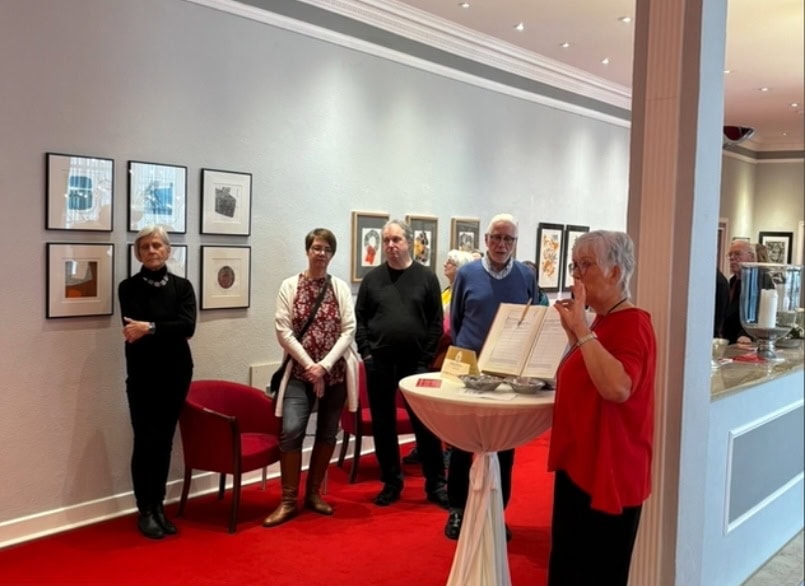 Foto: Vernissage Drucksache: 8 Positionen der modernen Druckgrafik